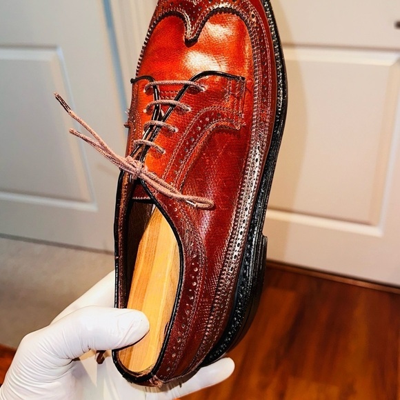 Vintage JC Penney Wing Tip Leather Dress Shoe. main image 13